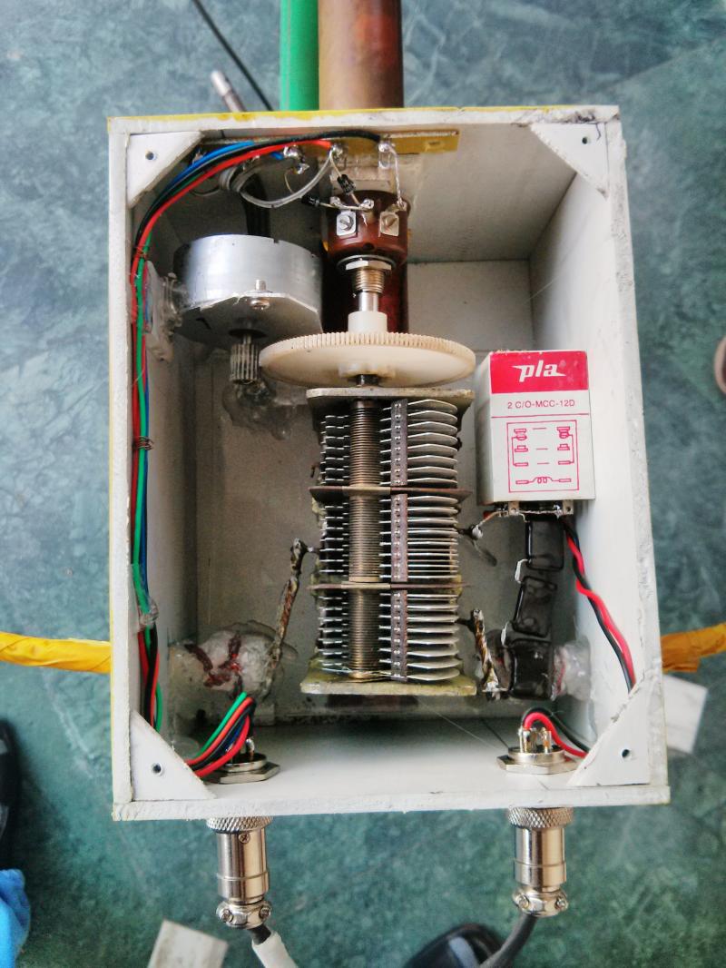 Tunning box containing HV capacitor and Stepper Motor